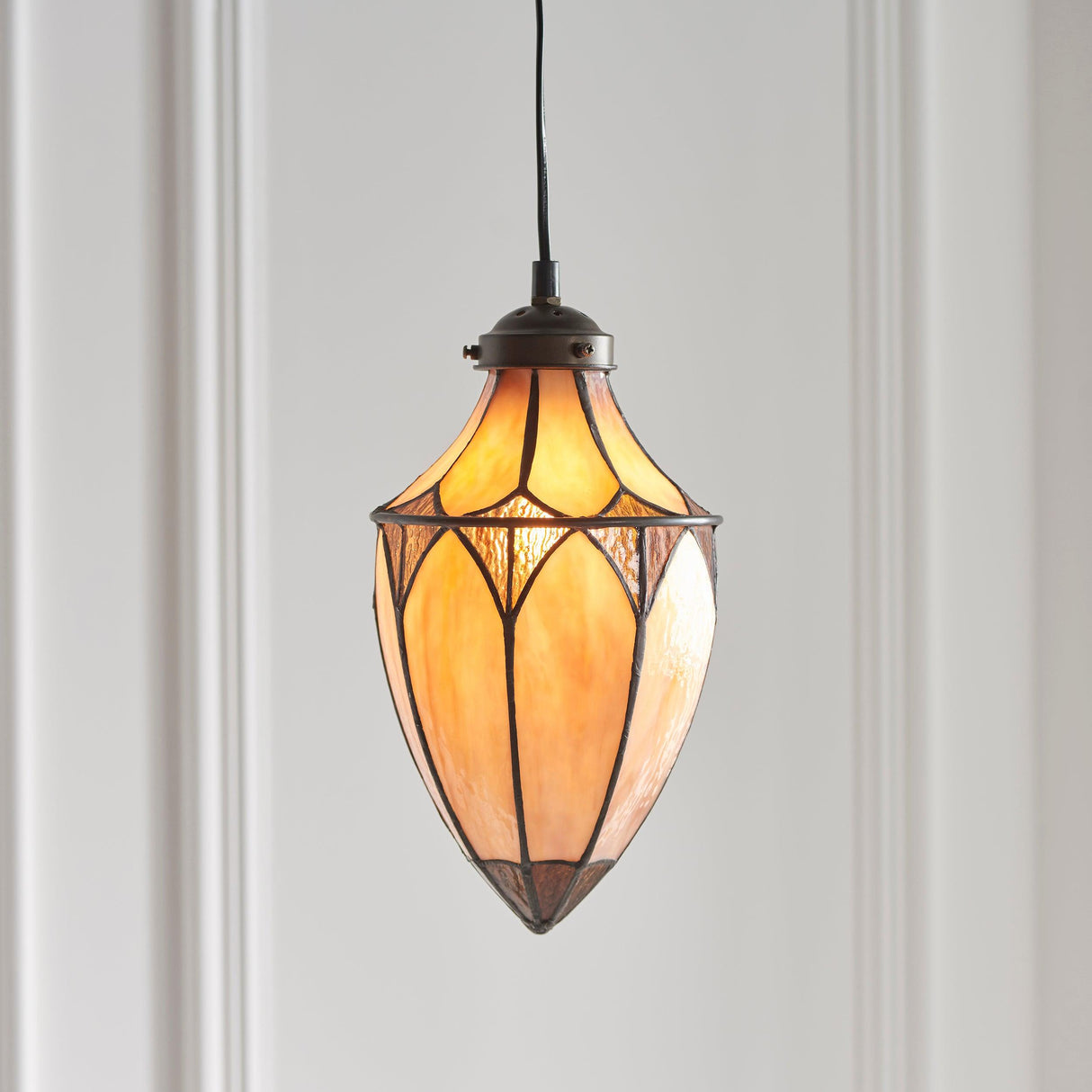 Endon Lighting - 63975 - Endon Tiffany Lighting 63975 Indoor Pendant Light Brooklyn Range 40W E14 candle Dimmable