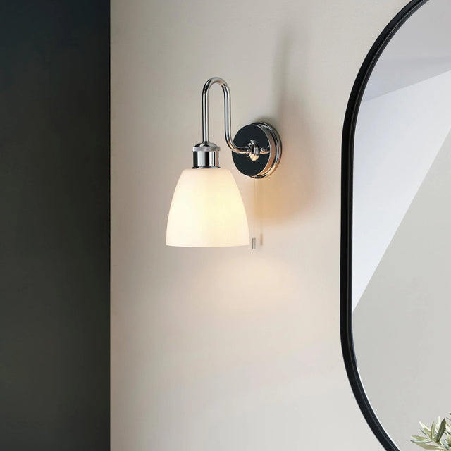 Endon Lighting - 95506 - Endon Lighting 95506 Piper 1lt Wall Bathroom light fitting Chrome plate & gloss opal glass