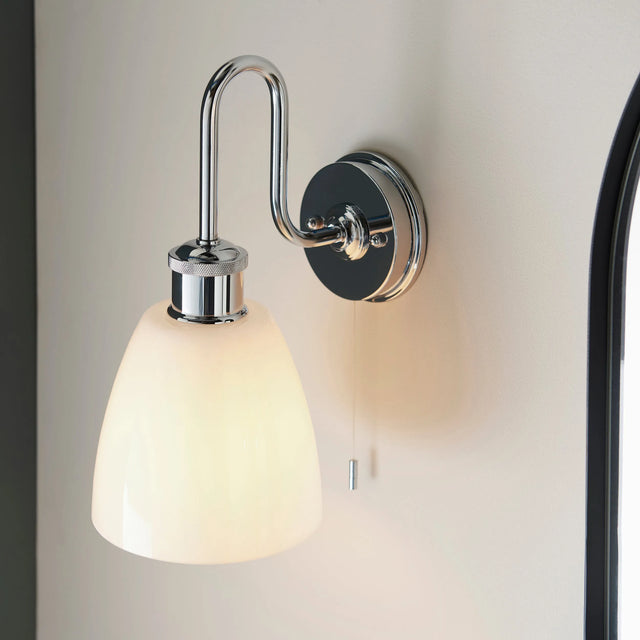 Endon Lighting - 95506 - Endon Lighting 95506 Piper 1lt Wall Bathroom light fitting Chrome plate & gloss opal glass